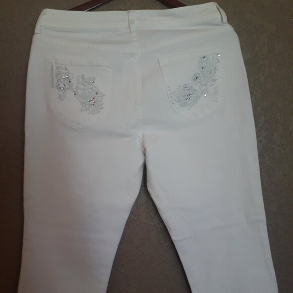Chicos white straight leg jeans size 1.5 - Picture 2 of 2